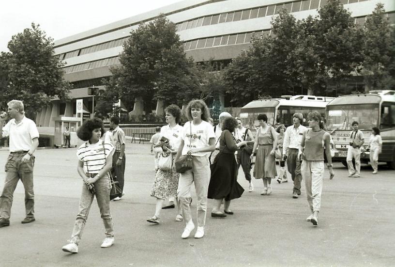 미국 대학생 사절단, 올림픽 시설 견학