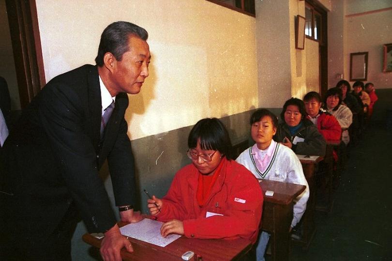 고건 서울시장, 연합고사장 방문