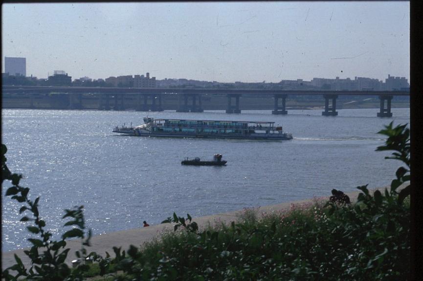 1989년 시내 전경 및 한강