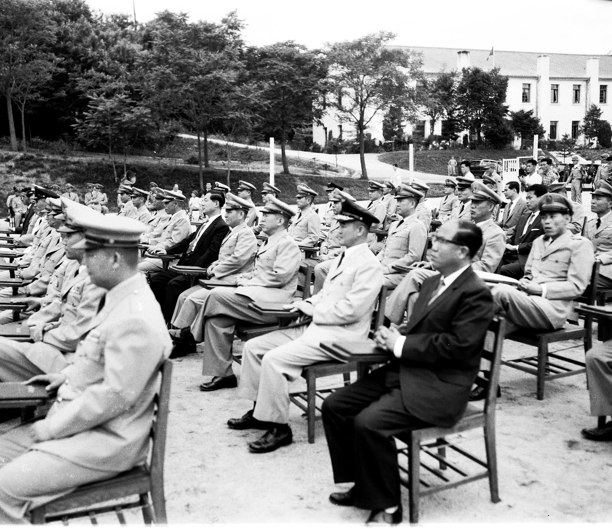 1961년 국방연구원 졸업식